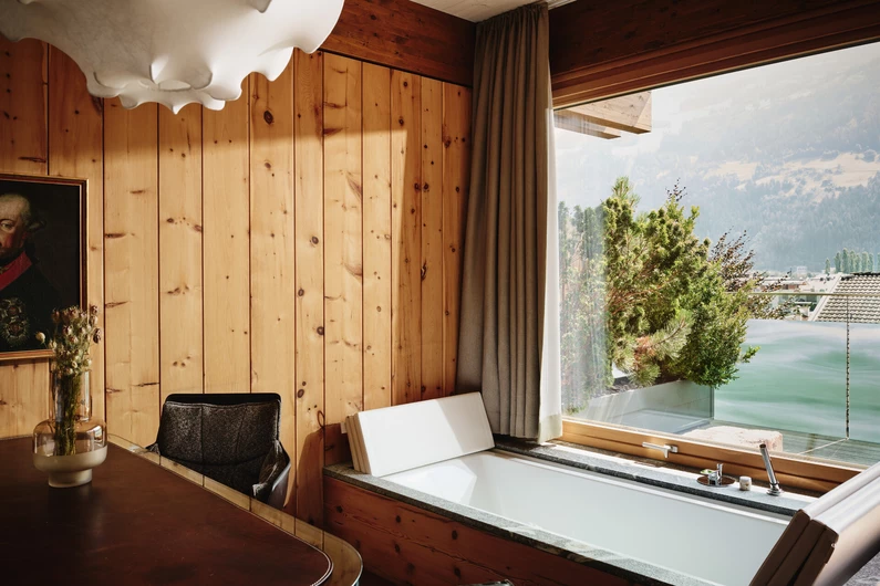 Freestanding bathtub | Maximilian SkyLoft | 50 m2 | 2 people | 5* DasPosthotel