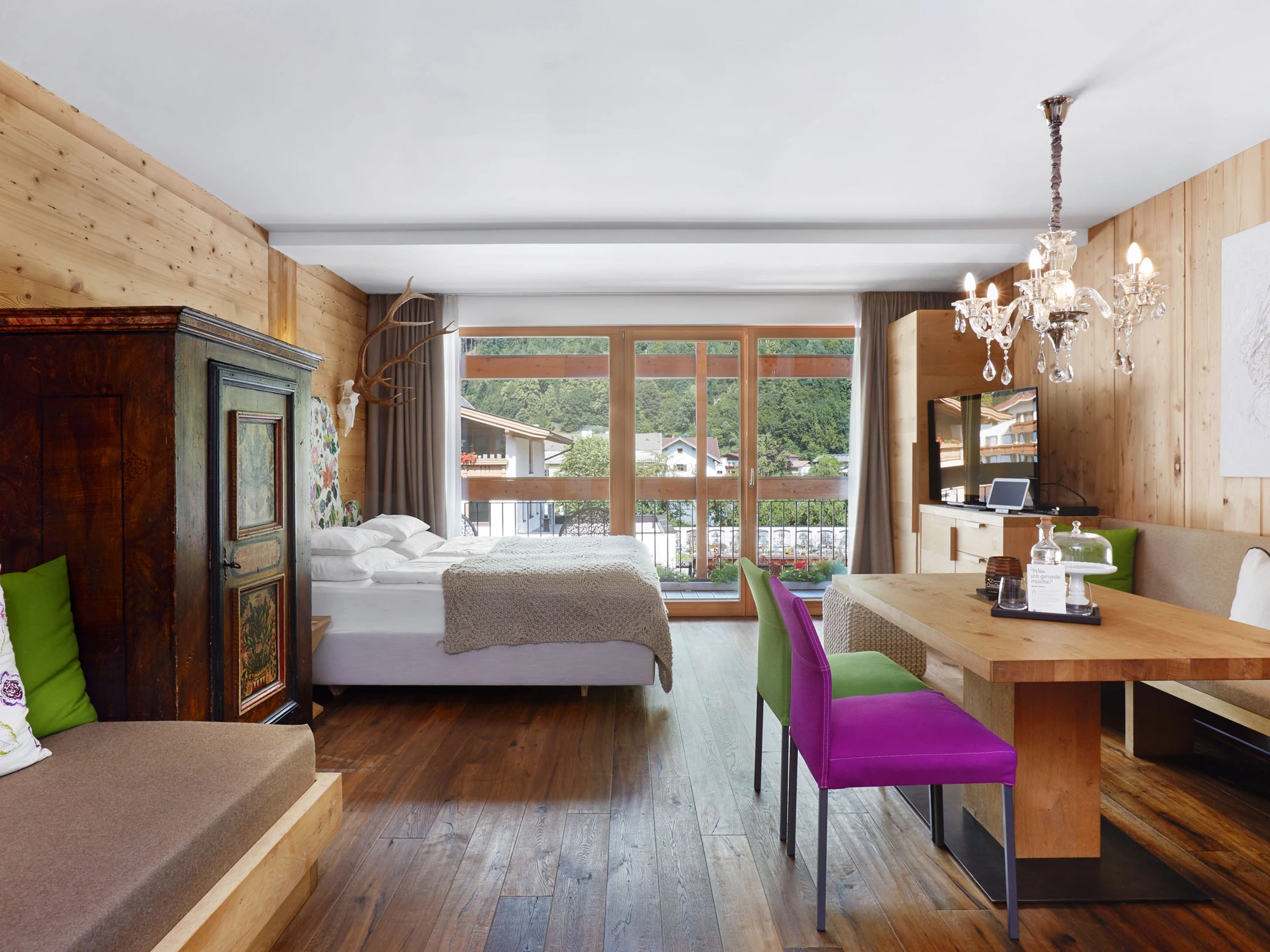 Living area | Zillerspitz SummitSuite | 80-91 m² | 4-6 people | 5* DasPoshotel